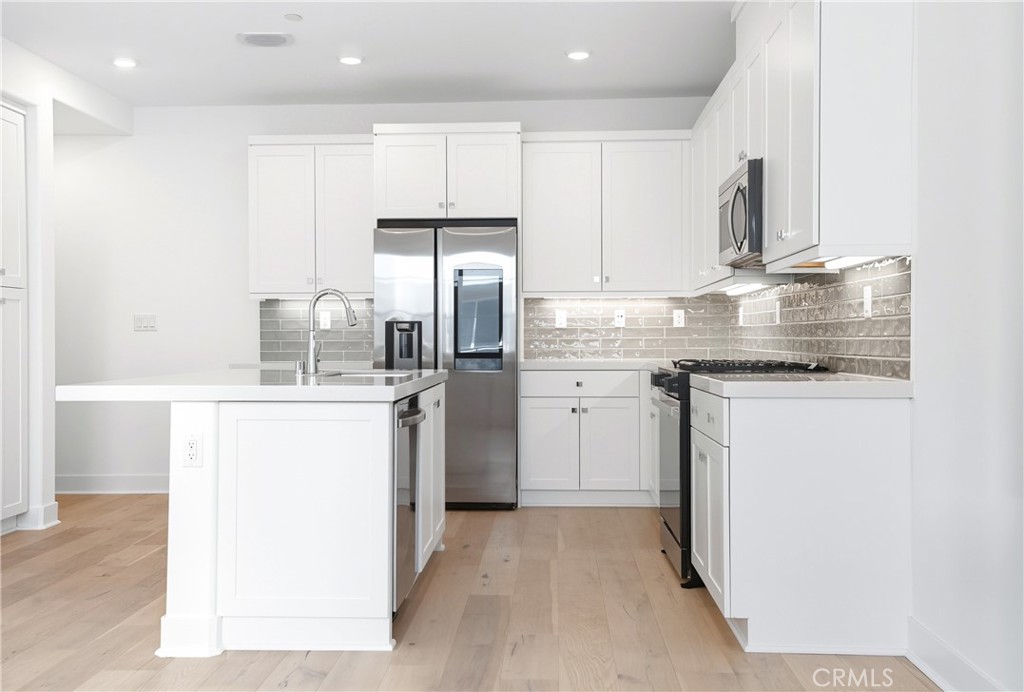 MLS #OC25215922 image #3