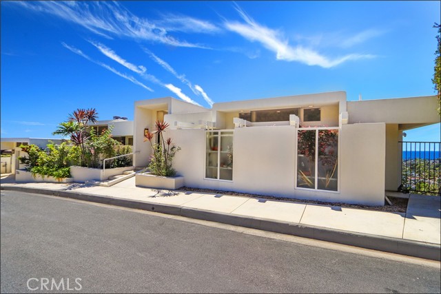 MLS #OC25215969 image #0