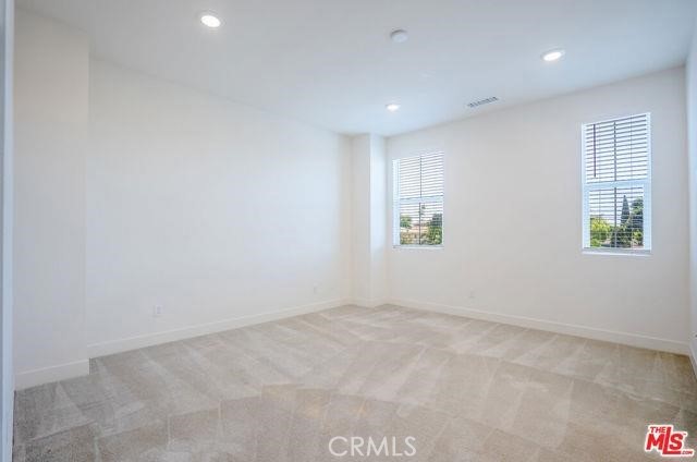 MLS #OC25216275 image #5