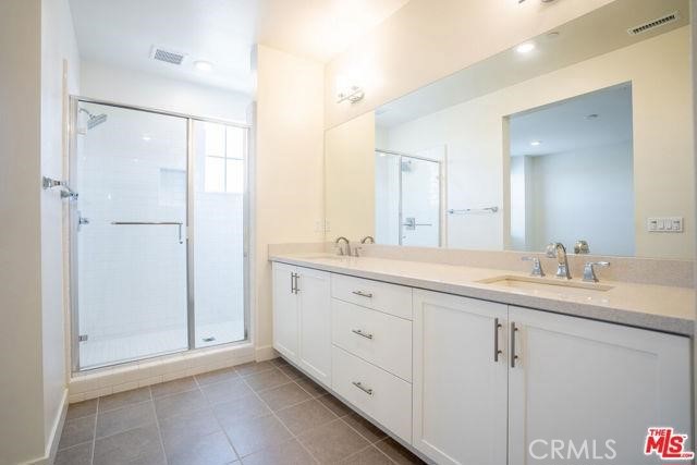 MLS #OC25216275 image #6