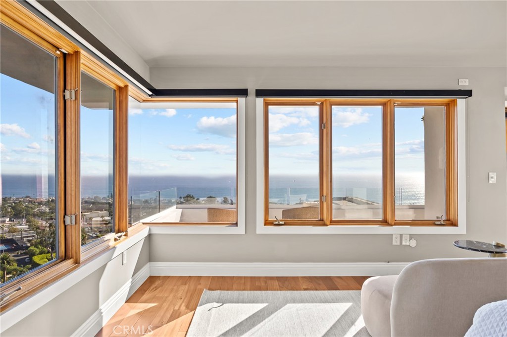 MLS #OC25216291 image #22