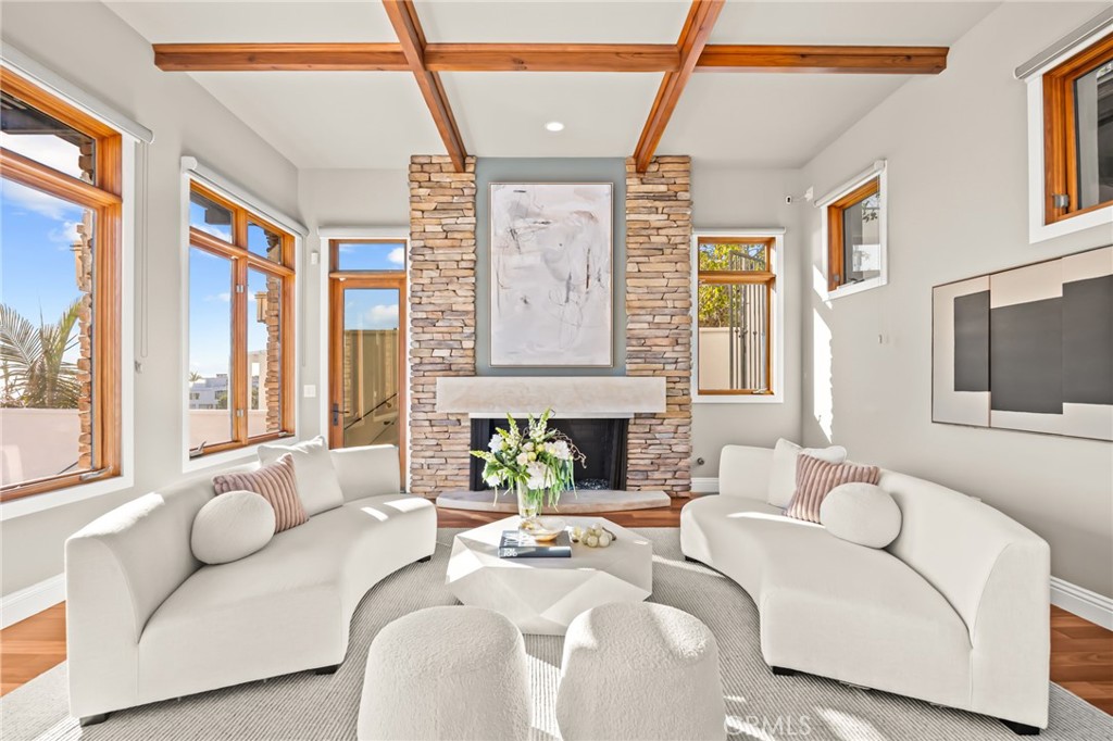 MLS #OC25216291 image #29