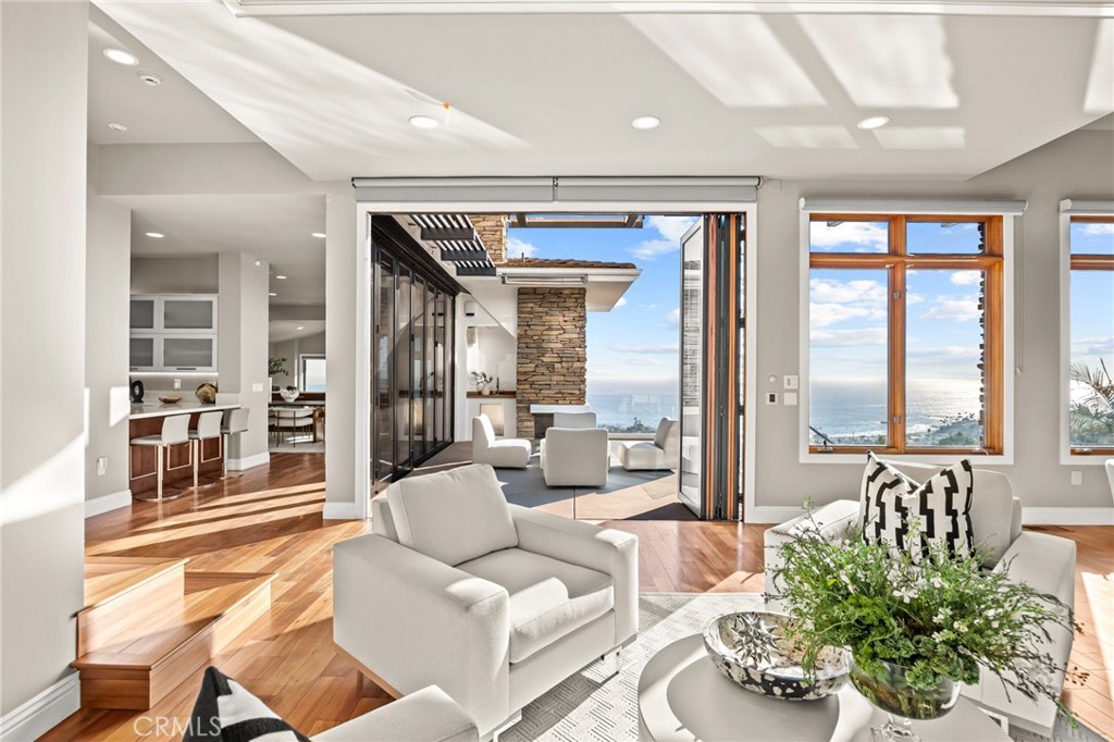 MLS #OC25216291 image #30