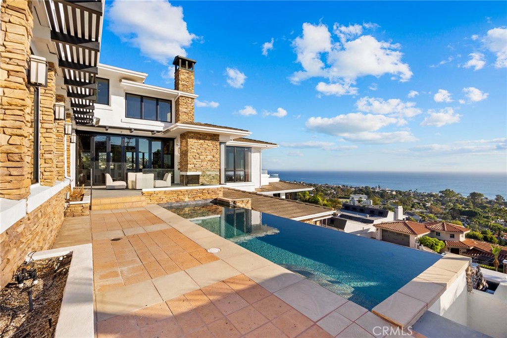 MLS #OC25216291 image #33