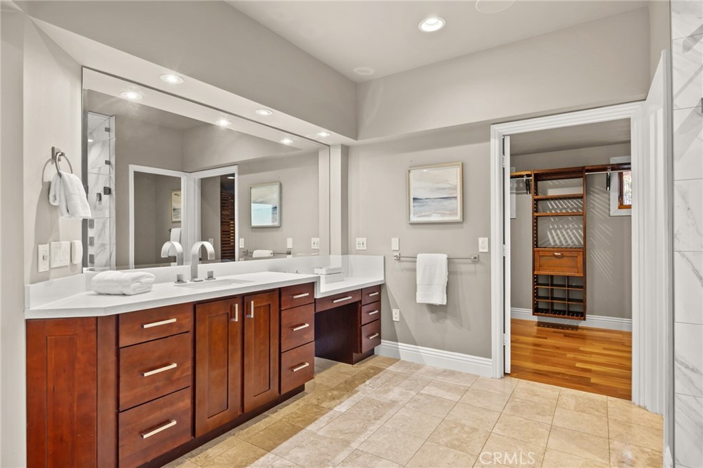 MLS #OC25216291 image #64