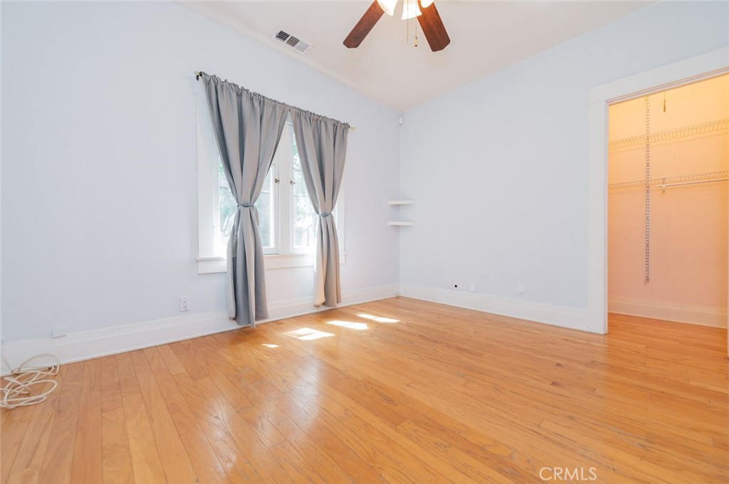 MLS #OC25216313 image #16