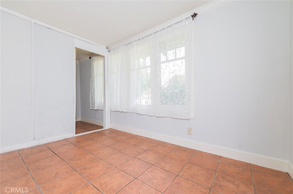 MLS #OC25216313 image #17