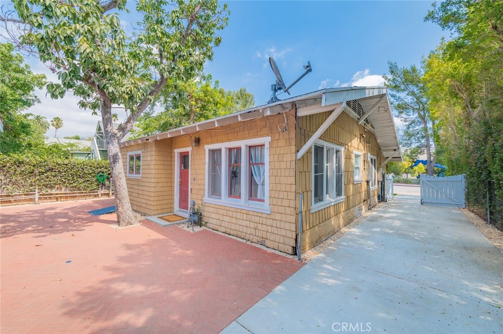 MLS #OC25216313 image #23