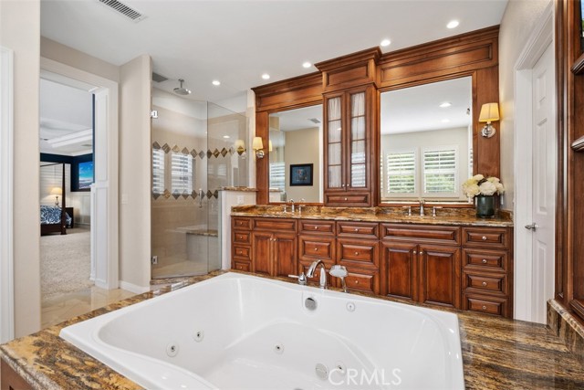 MLS #OC25216316 image #33