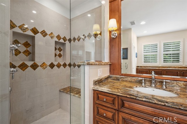 MLS #OC25216316 image #34