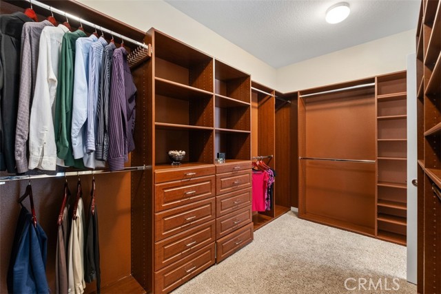 MLS #OC25216316 image #35