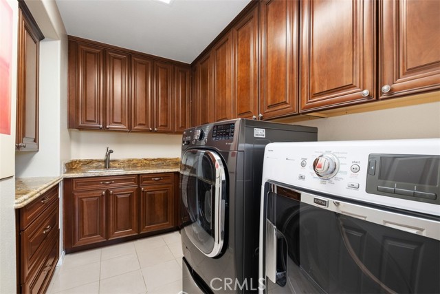 MLS #OC25216316 image #43