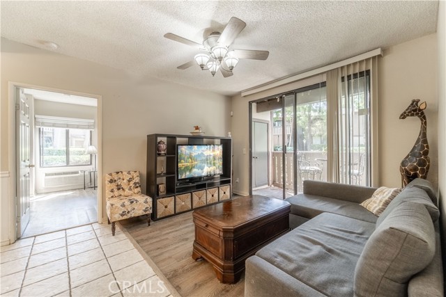 MLS #OC25216333 image #2