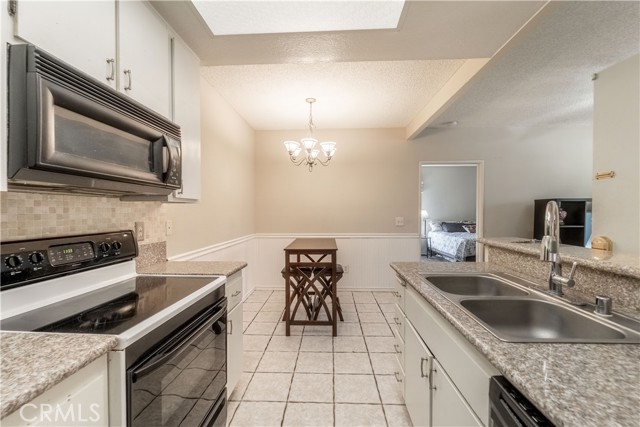 MLS #OC25216333 image #6