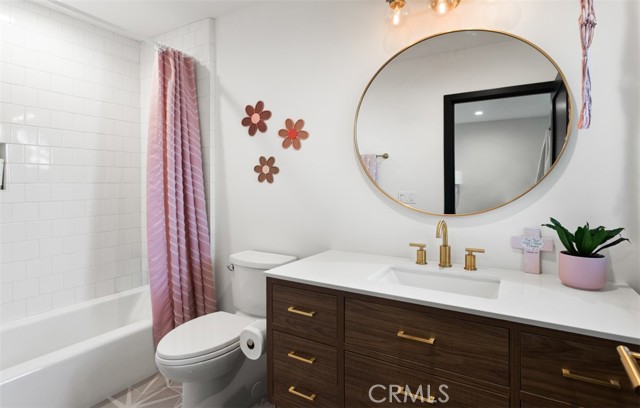 MLS #OC25216334 image #19