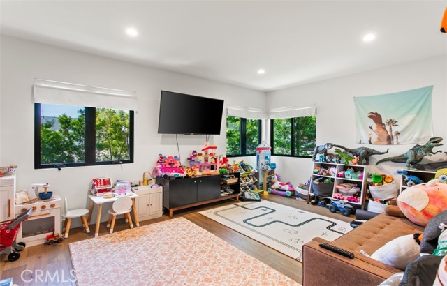 MLS #OC25216334 image #22