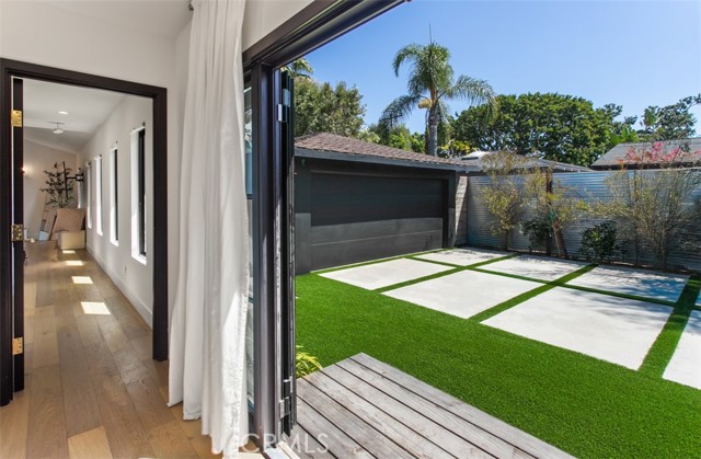 MLS #OC25216334 image #24