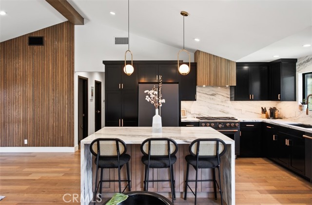 MLS #OC25216334 image #7