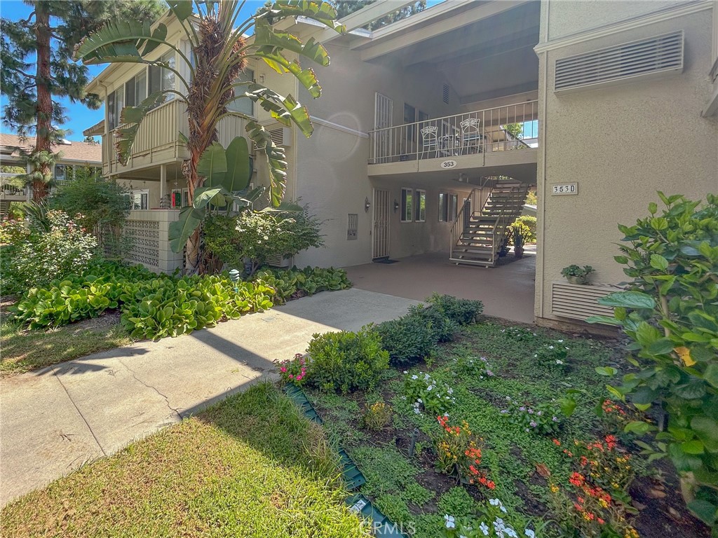 MLS #OC25216413 image #1