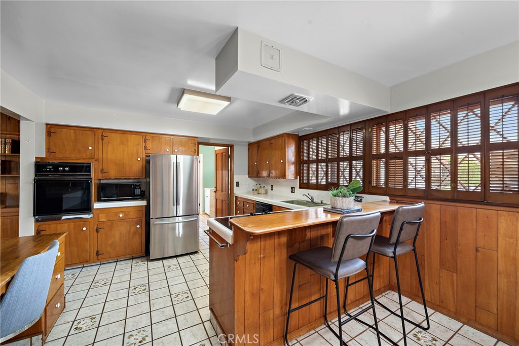 MLS #OC25216416 image #10