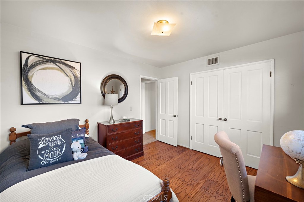 MLS #OC25216416 image #22