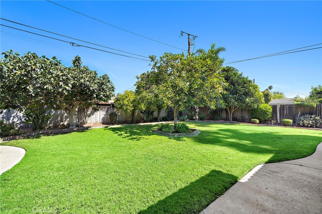 MLS #OC25216416 image #28