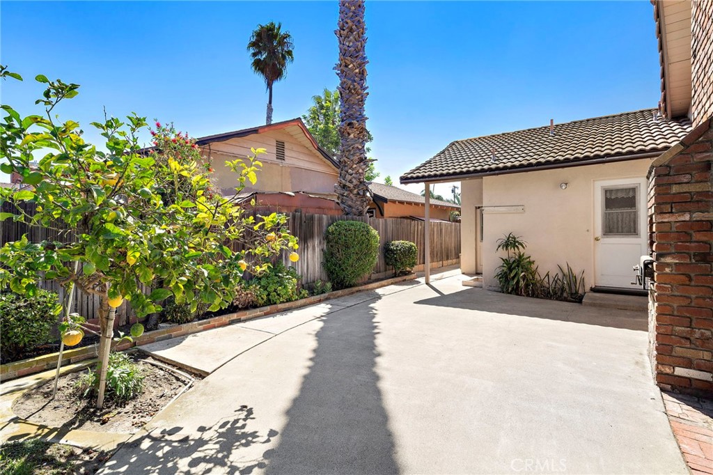 MLS #OC25216416 image #32