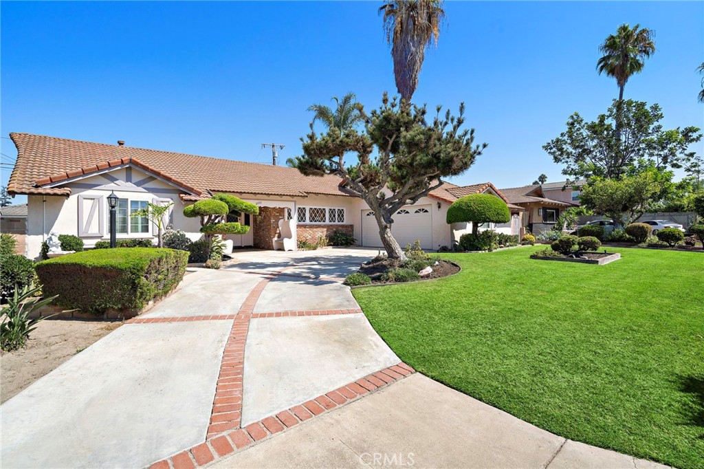 MLS #OC25216416 image #36