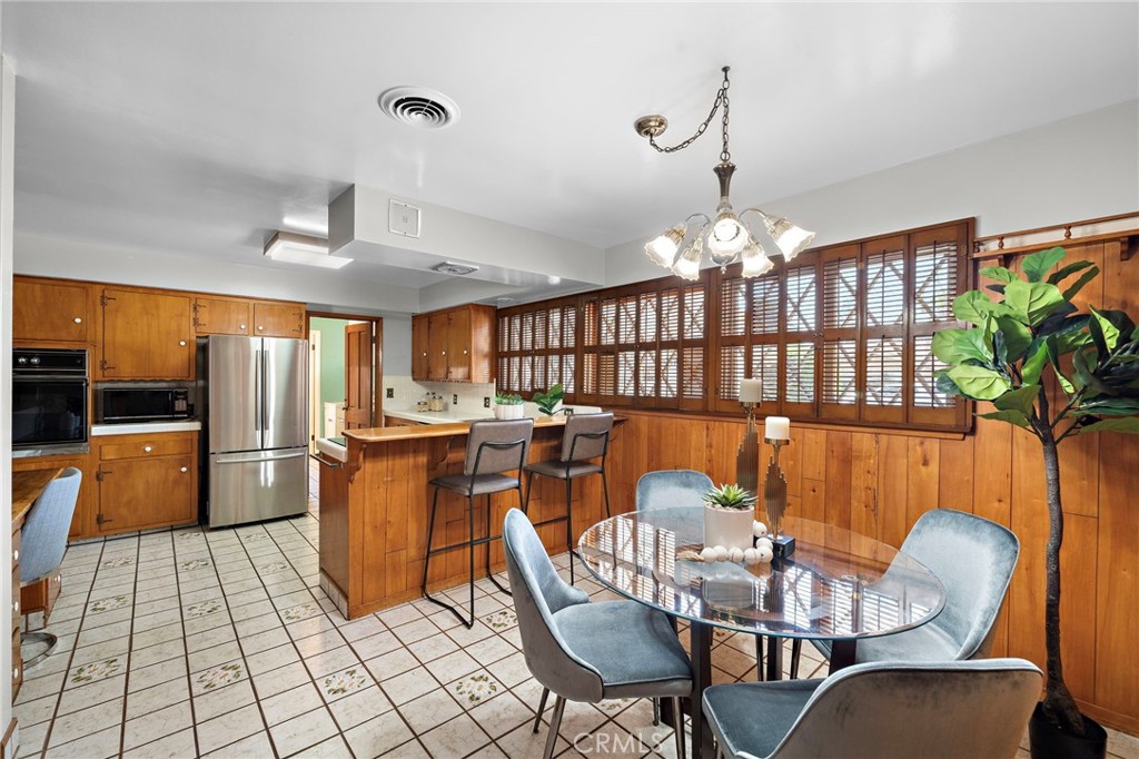 MLS #OC25216416 image #9