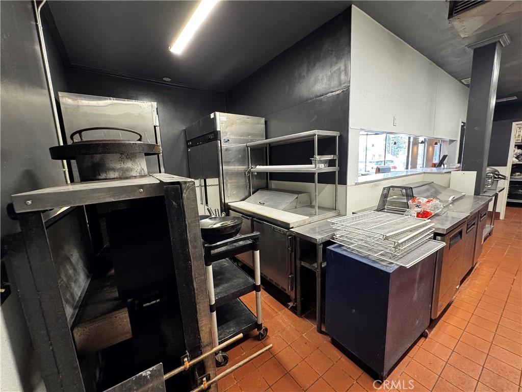 MLS #OC25216440 image #10