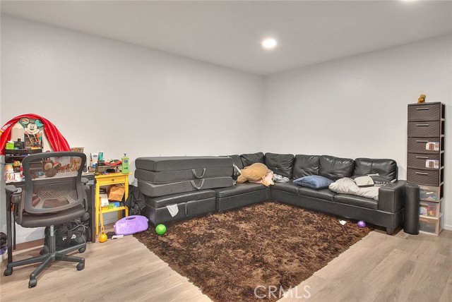 MLS #OC25216574 image #10