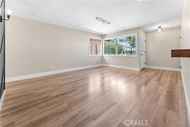 MLS #OC25216635 image #17