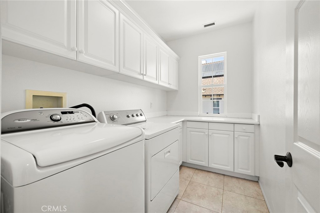 MLS #OC25216652 image #25