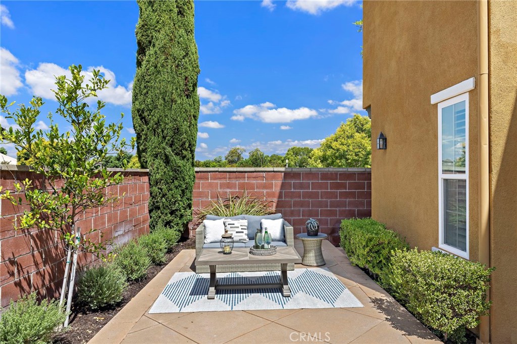 MLS #OC25216652 image #27