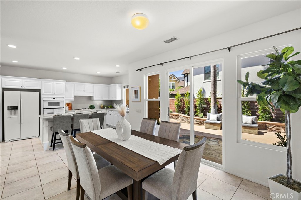 MLS #OC25216652 image #6