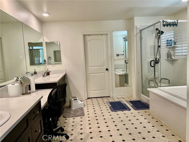 MLS #OC25216690 image #21