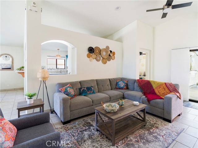 MLS #OC25216695 image #4