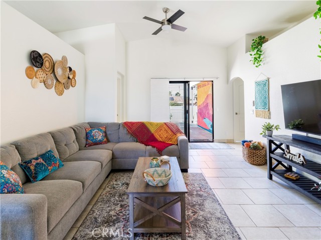 MLS #OC25216695 image #5