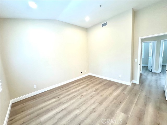 MLS #OC25216717 image #17