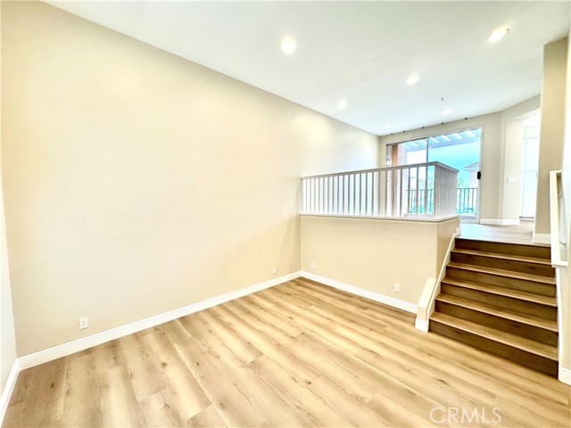 MLS #OC25216717 image #2