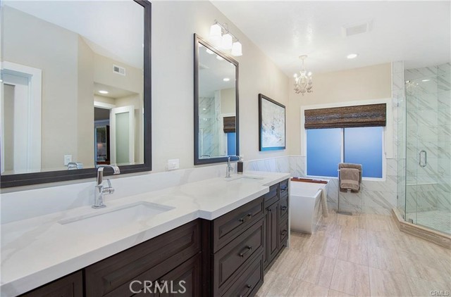 MLS #OC25216735 img 8