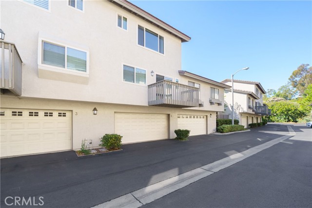 MLS #OC25216749 image #40