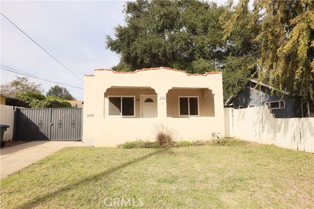 MLS #OC25217197 image #1