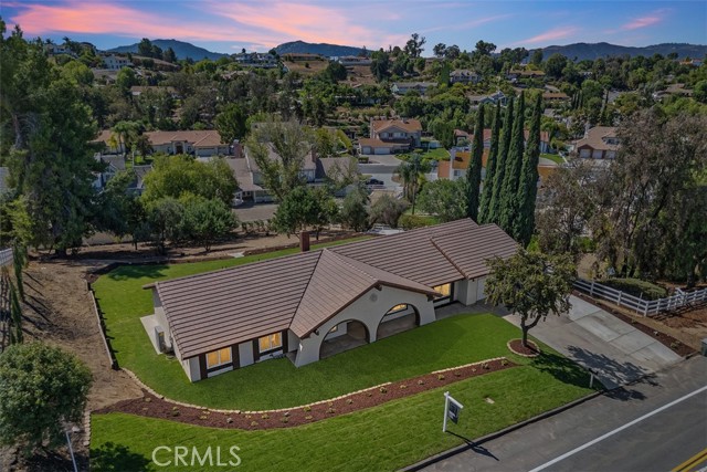 MLS #OC25217279 image #1