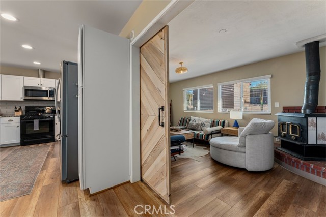 MLS #OC25217316 image #9