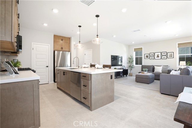 MLS #OC25217337 image #17