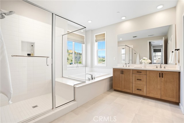 MLS #OC25217337 image #28