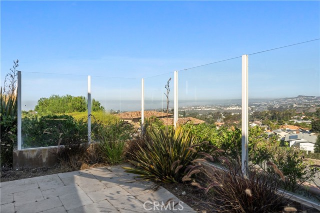 MLS #OC25217345 img 0