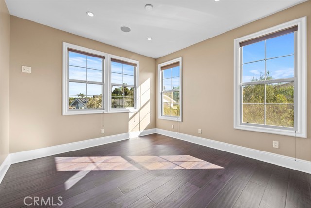 MLS #OC25217345 img 20