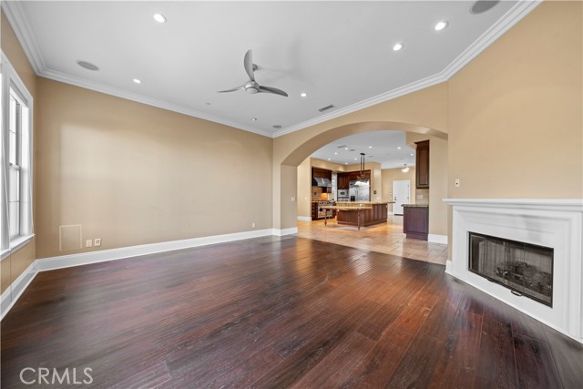 MLS #OC25217345 img 6